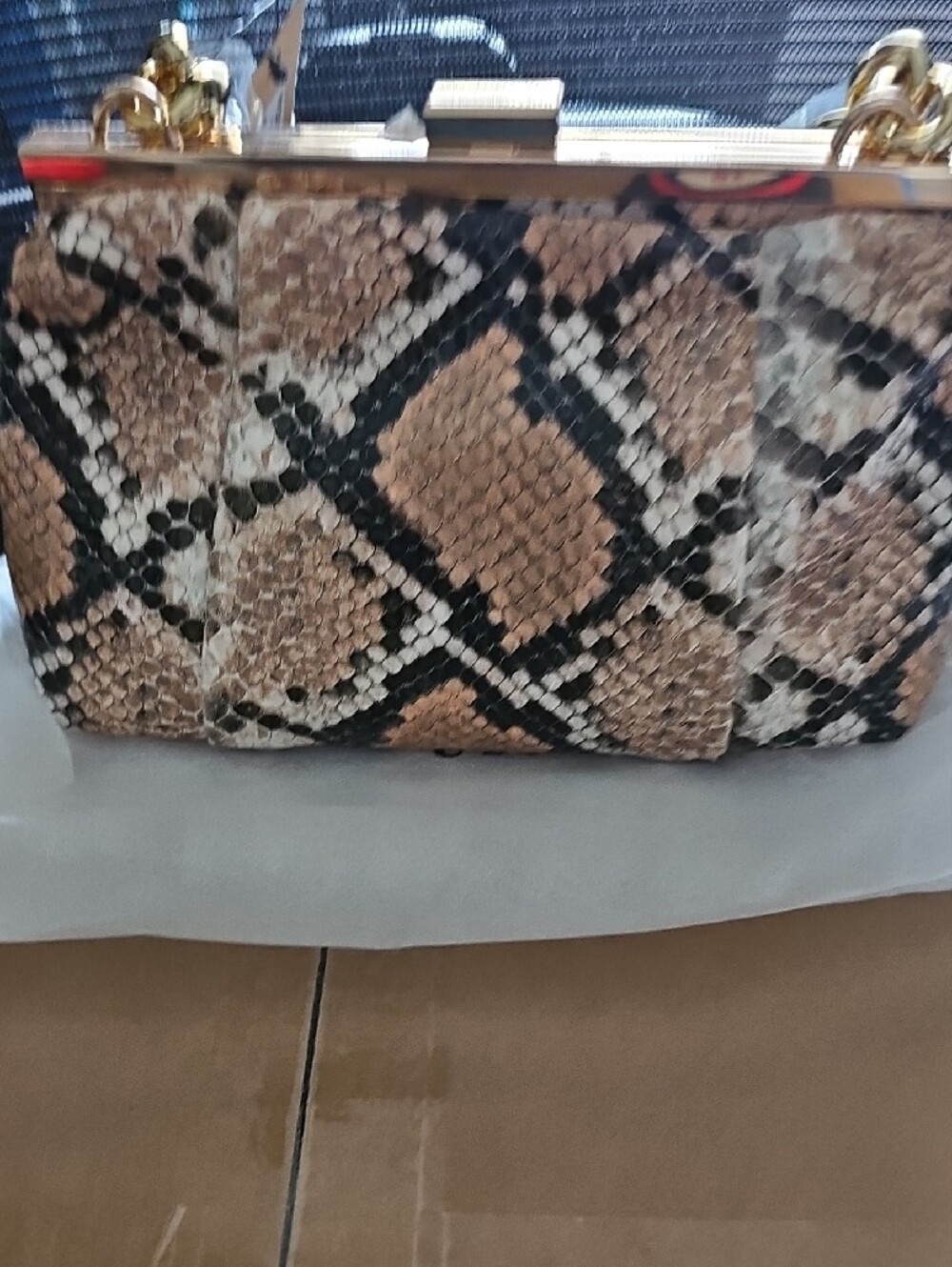Python-Print Chain Handle Clutch – Tan/Black - Picture 4 of 6